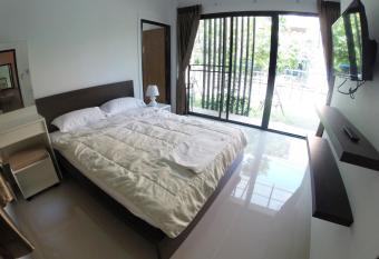Fairtex Residence Pattaya has Balcony rooms
