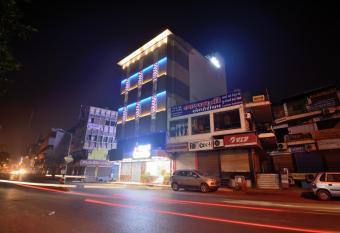 Hotel One Up allows 18 year olds to book a room