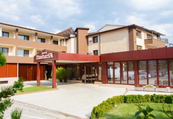 Hotel Fantazia has Balcony rooms