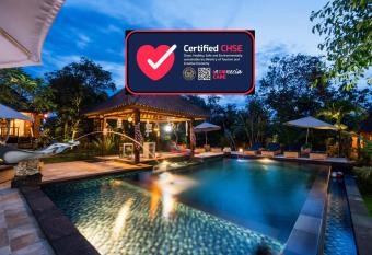 Sunset Garden Nusa Lembongan has Smoking/Balcony rooms