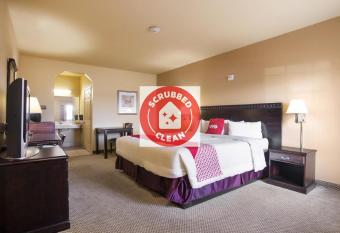 OYO Hotel Valley View Tx, I-35 has Balcony rooms