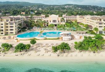 Iberostar Rose Hall Beach allows 18 year olds to book a room