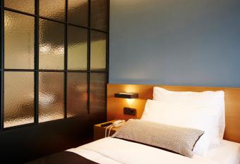 MD HOTEL Dongtan - Formerly Staz Hotel Dongtan allows 18 year olds to book a room