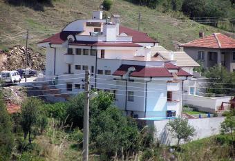 Hotel Aleksievata Kashta has Balcony rooms