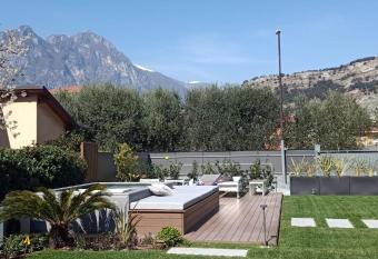 Hotel Villa Alberta has Balcony rooms