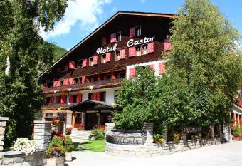 Hotel Castor has Balcony rooms