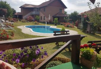 Guest House Rose has Balcony rooms