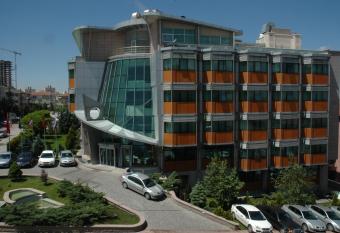 Hotel Midi allows 18 year olds to book a room