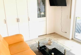 Ferienwohnung Spatzennest allows 18 year olds to book a room