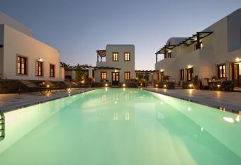 Anthonas Apartments allows 18 year olds to book a room