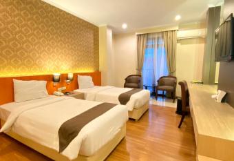 The Amrani Syariah Hotel allows 18 year olds to book a room