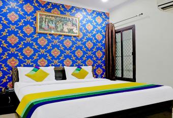 Itsy By Treebo - Ashoka Grand has Smoking/Balcony rooms