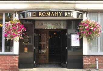 The Romany Rye Wetherspoon allows 18 year olds to book a room