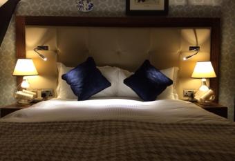 The Crown Wetherspoon allows 18 year olds to book a room