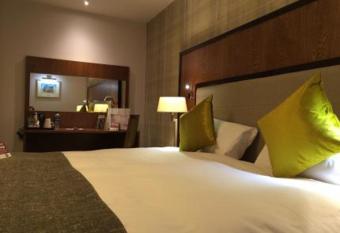 The Guildhall and Linen Exchange Wetherspoon allows 18 year olds to book a room