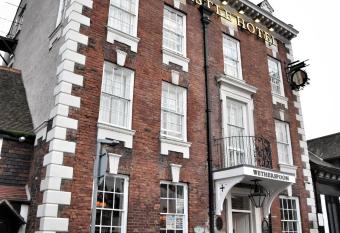 The Castle Hotel Wetherspoon allows 18 year olds to book a room
