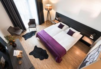 Hotel K99 has Balcony rooms