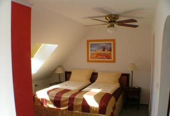 Hotel garni Pension Zur Lutherstadt has Balcony rooms