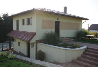 Apartment V  nny Dom has Balcony rooms