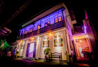 Antic Guesthouse - Galle Fort has Balcony rooms