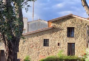 Il Fienile tra gli Ulivi has Balcony rooms