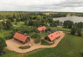 Sunny Beaver B&B has Balcony rooms