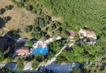 Agriturismo Le Francesche has Balcony rooms