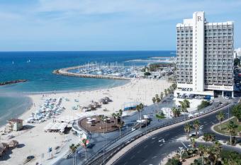 Renaissance Tel Aviv Hotel allows 18 year olds to book a room