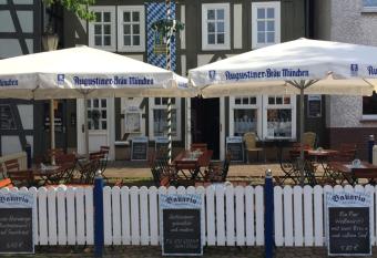 Bavaria Wirtshaus - Hotel & G  stezimmer- Frankenberg Eder allows 18 year olds to book a room