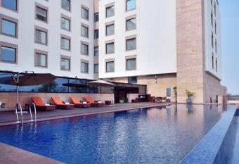 Courtyard by Marriott Raipur allows 18 year olds to book a room