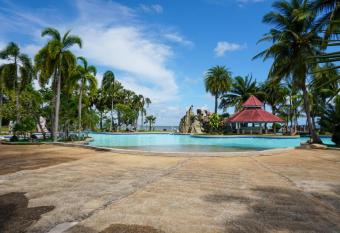 Rockgarden Beach Resort has Balcony rooms