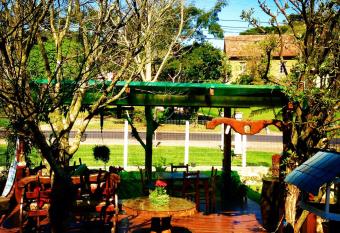 Kantinho da Serra has Balcony rooms