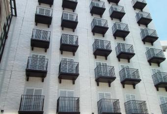 Lan Kwai Fong Garden Hotel has Balcony rooms