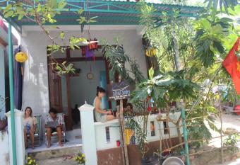 Cham Island Smiles Homestay has Balcony rooms