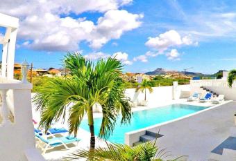 Appartement Chandon 4 pers has Balcony rooms