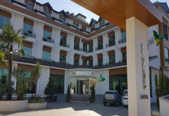 Elgarden Hotel & Residence allows 18 year olds to book a room