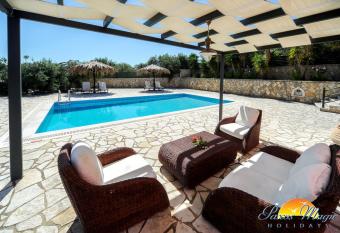 Blue Horizon allows 18 year olds to book a room