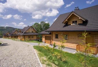 Mosorny Park Drewniane Komfortowe Domki Ca  oroczne has Balcony rooms