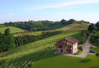 Ca  Colomba has Balcony rooms