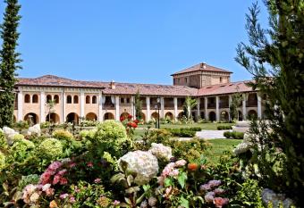 Garda Apartments San Vigilio Golf has Balcony rooms