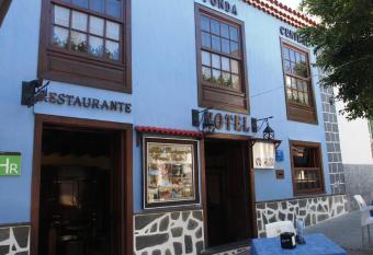 Fonda Central has Balcony rooms