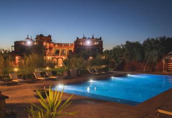 SOBOL Le Chant des Oliviers has Balcony rooms