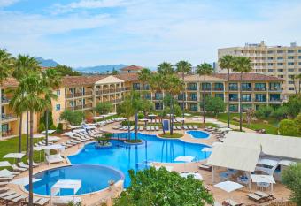CM Mallorca Palace - Only Adults allows 18 year olds to book a room