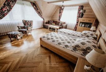 Nocleg Pod Guba    wk   has Balcony rooms