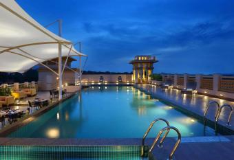 Grand Mercure Mysore - An Accor Brand allows 18 year olds to book a room