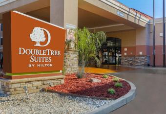 DoubleTree Suites by Hilton Hotel Sacramento     Rancho Cordova has Balcony rooms
