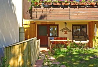 Apartment-Pension Im Eichenweg allows 18 year olds to book a room