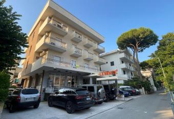 Hotel Levante Riccione Convenzionato AQUAFAN E OLTREMARE has Balcony rooms