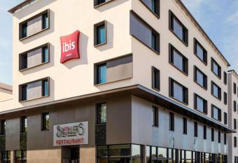 ibis Saint Quentin en Yvelines - V  lodrome allows 18 year olds to book a room