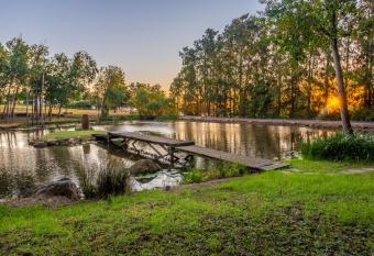 Marshden Estate has Balcony rooms